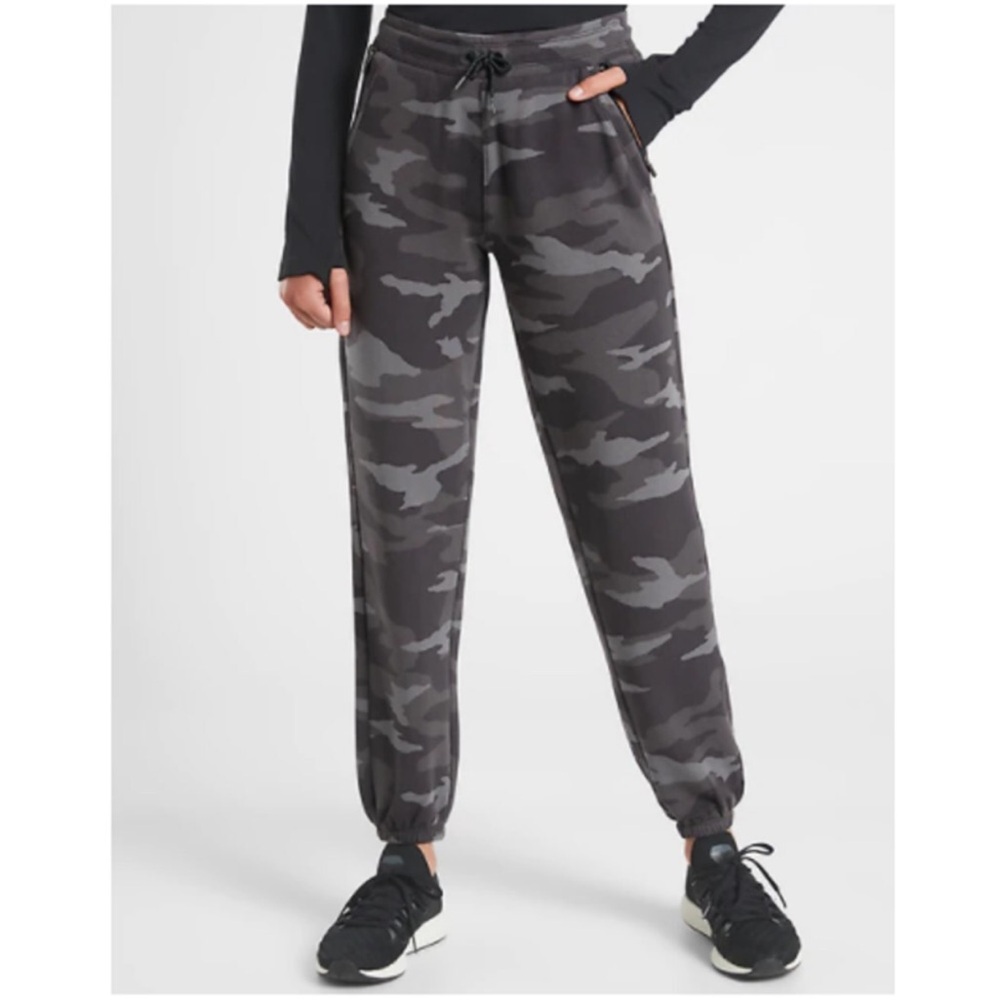 Athleta Girl Girls Camo Warm Up Joggers Pants XL 14 sweatpants